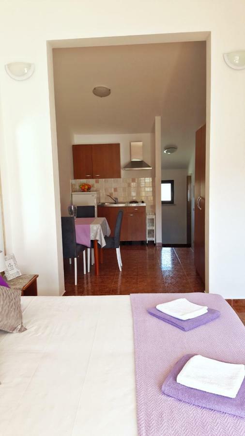 Apartments Antunovic Rogoznica  Bagian luar foto